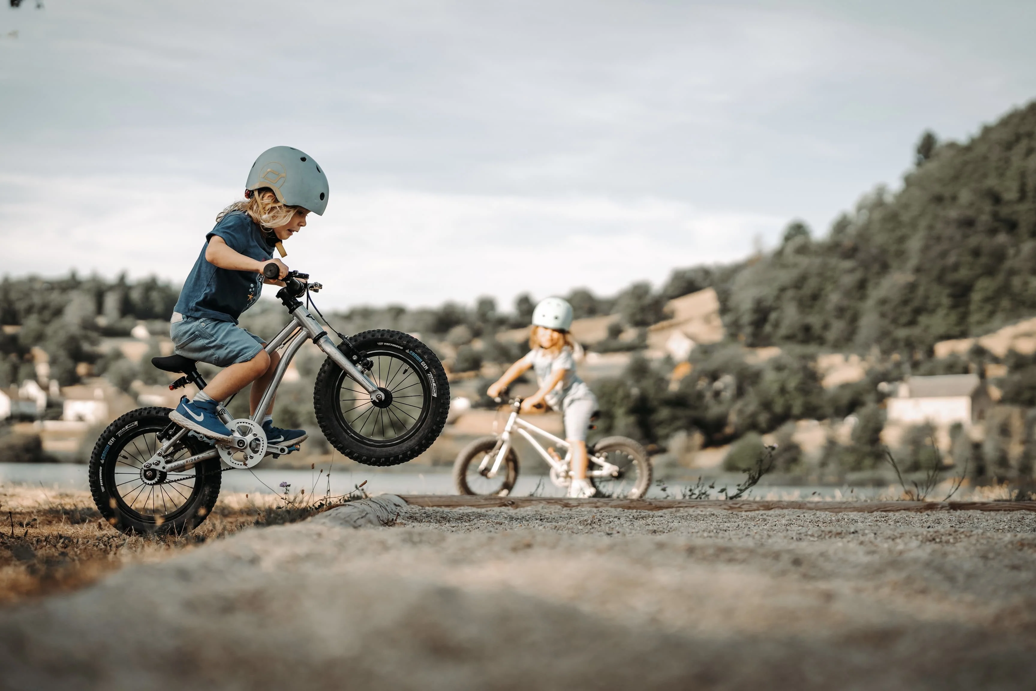 EARLY RIDER